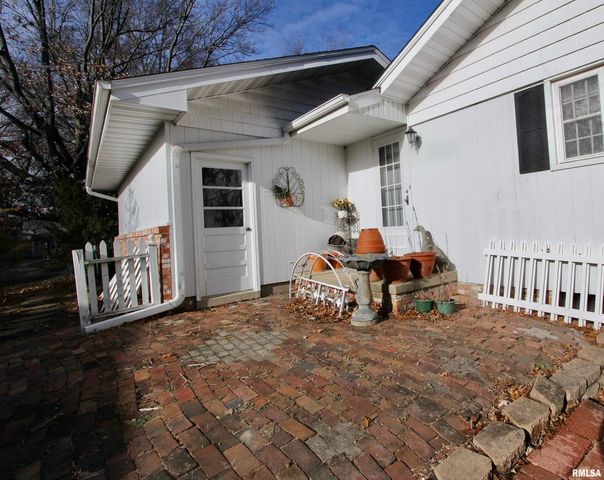 5928 N ROXBURY Lane, Peoria, IL 61614