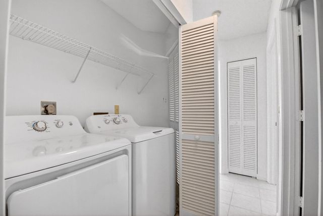 5032 Rose Hill Drive 3205, Boynton Beach, FL 33437
