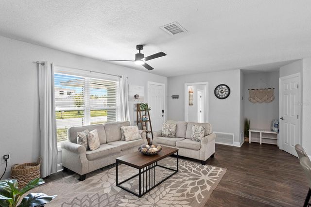 8404 43RD AVENUE TERRACE W, Bradenton, FL 34209