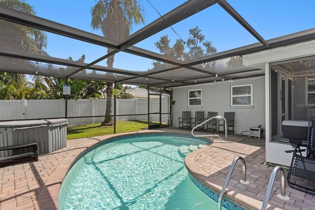 8404 43RD AVENUE TERRACE W, Bradenton, FL 34209