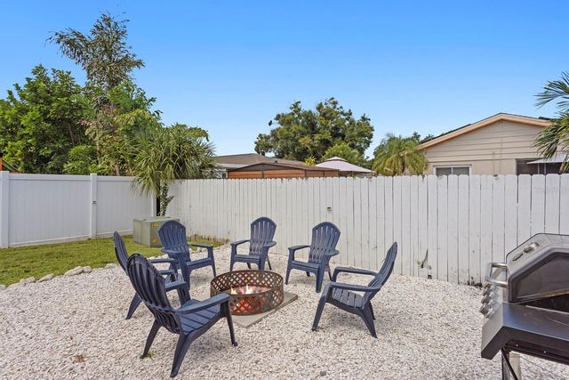 8404 43RD AVENUE TERRACE W, Bradenton, FL 34209