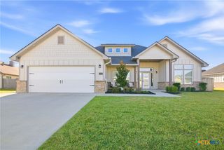 103 Beacon Lane, Victoria, TX 77904