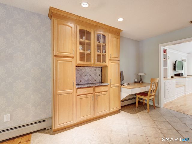 35 Woodsedge Court, Berlin, CT 06037