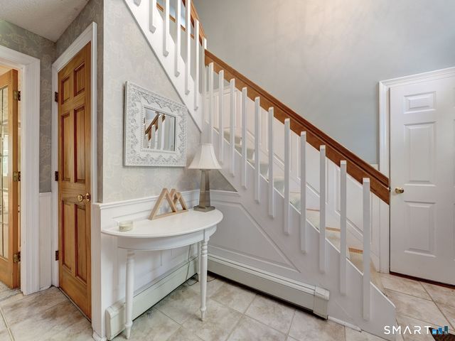 35 Woodsedge Court, Berlin, CT 06037