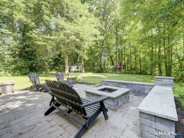 35 Woodsedge Court, Berlin, CT 06037