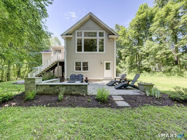 35 Woodsedge Court, Berlin, CT 06037