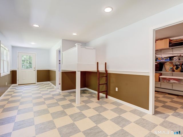 35 Woodsedge Court, Berlin, CT 06037