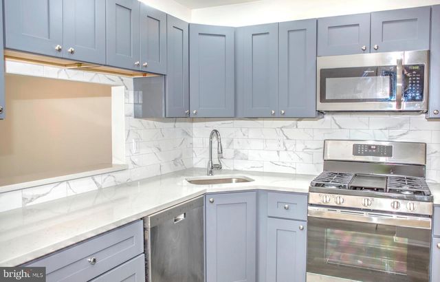 26 CORAL TREE CT, Lawrenceville, NJ 08648