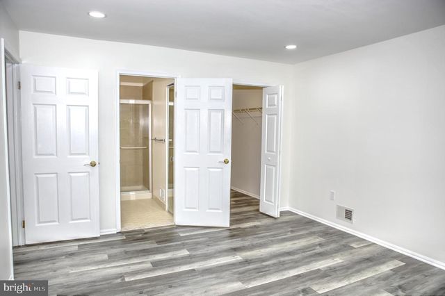26 CORAL TREE CT, Lawrenceville, NJ 08648