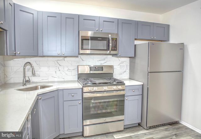26 CORAL TREE CT, Lawrenceville, NJ 08648