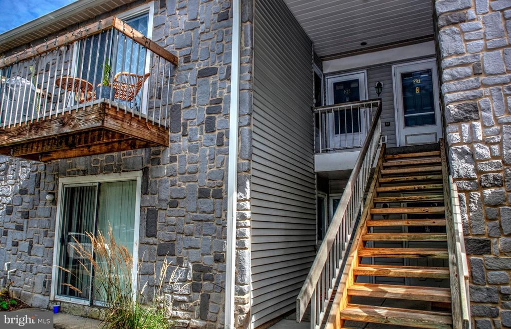 26 CORAL TREE CT, Lawrenceville, NJ 08648