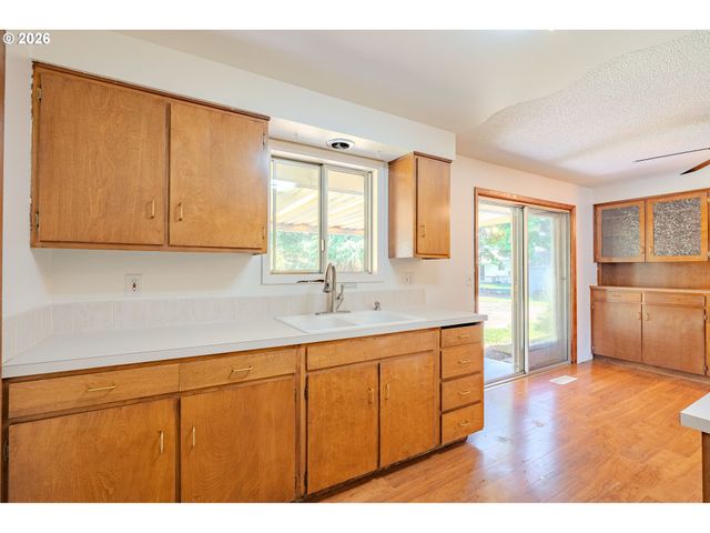11104 Ne 46TH St, Vancouver, WA 98682