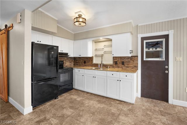 1816 Paul ST, Fort Myers, FL 33901