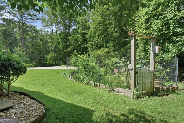 100 Laurelwood Drive, Jackson, GA 30233
