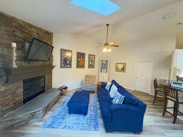 371 Milestone Drive, Tallahassee, FL 32312