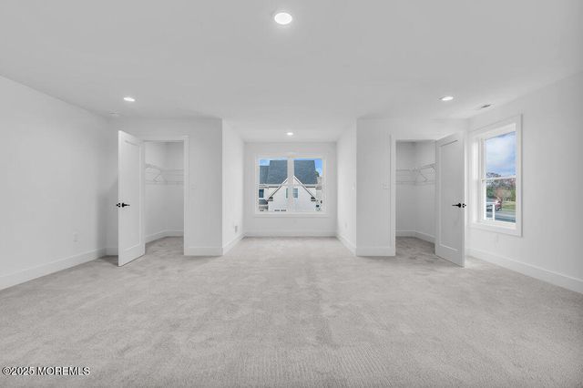 122 Arch Way, Toms River, NJ 08755