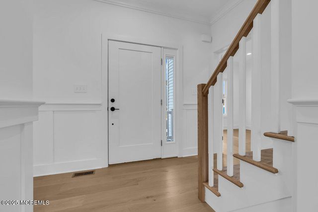 122 Arch Way, Toms River, NJ 08755