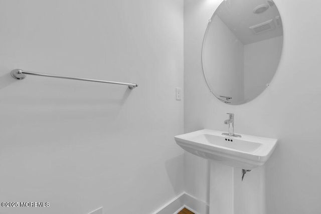 122 Arch Way, Toms River, NJ 08755