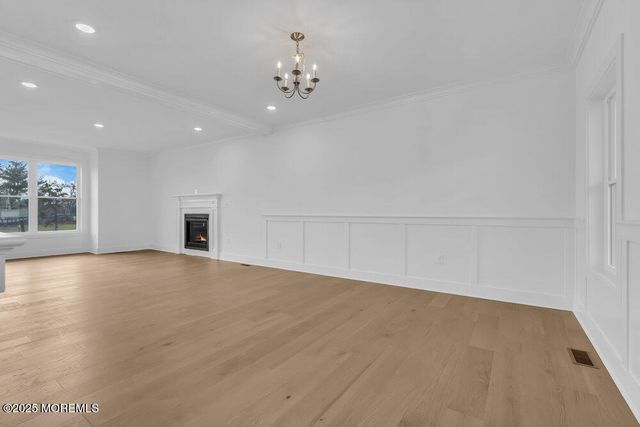 122 Arch Way, Toms River, NJ 08755