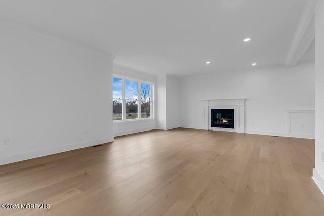 122 Arch Way, Toms River, NJ 08755