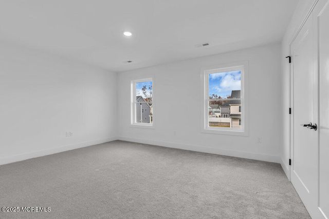 122 Arch Way, Toms River, NJ 08755