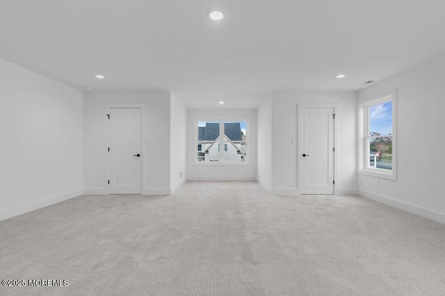 122 Arch Way, Toms River, NJ 08755