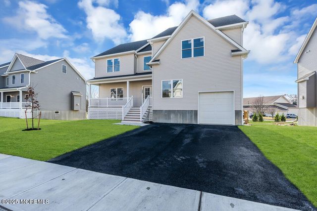 122 Arch Way, Toms River, NJ 08755