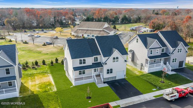 122 Arch Way, Toms River, NJ 08755