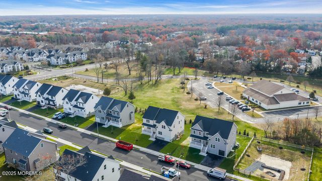 122 Arch Way, Toms River, NJ 08755