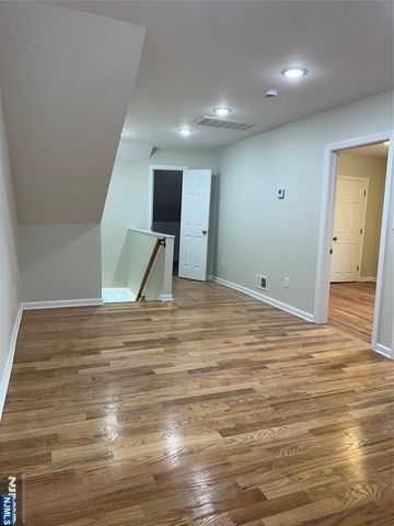 68 Arch Street, Paterson, NJ 07522