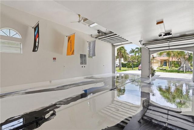 14871 Laguna DR, Fort Myers, FL 33908