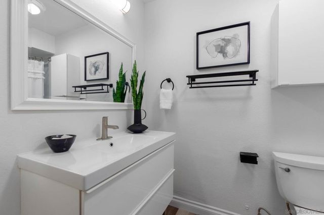 1011 Martina Court, San Marcos, CA 92078