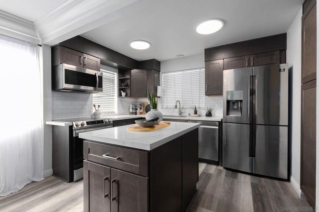 1011 Martina Court, San Marcos, CA 92078