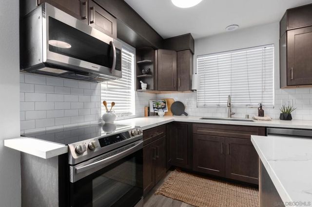 1011 Martina Court, San Marcos, CA 92078