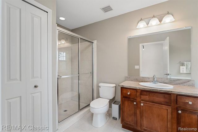 6108 Heron Hills Drive 56, Walled Lake, MI 48390