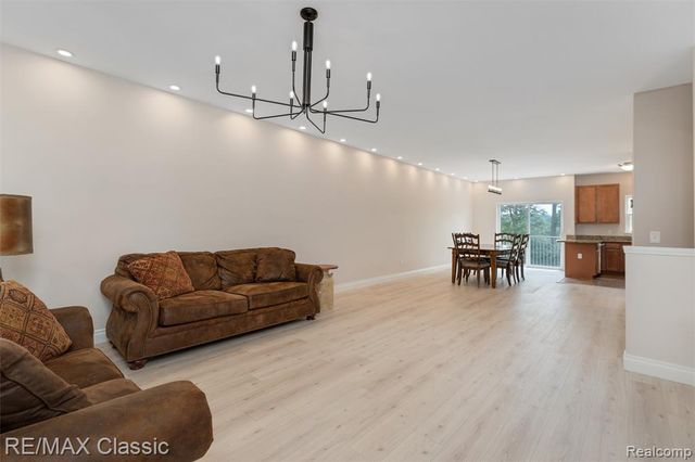 6108 Heron Hills Drive 56, Walled Lake, MI 48390