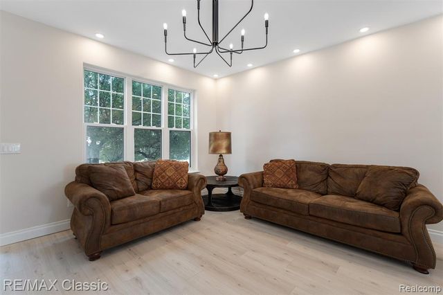6108 Heron Hills Drive 56, Walled Lake, MI 48390