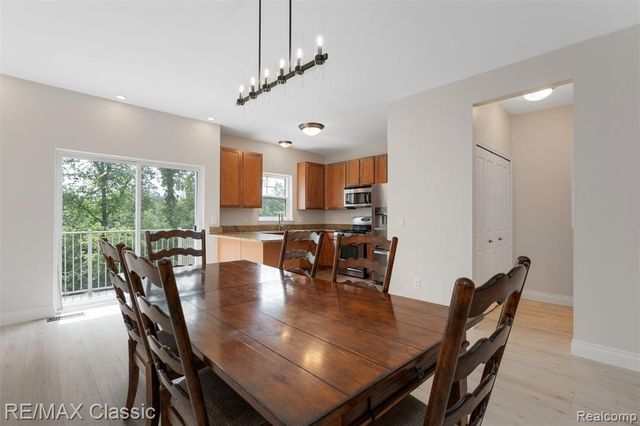 6108 Heron Hills Drive 56, Walled Lake, MI 48390
