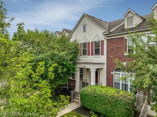 6108 Heron Hills Drive 56, Walled Lake, MI 48390