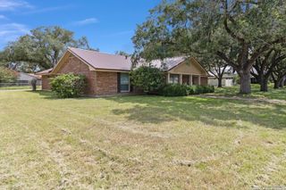 510 E Inez, Beeville, TX 78102