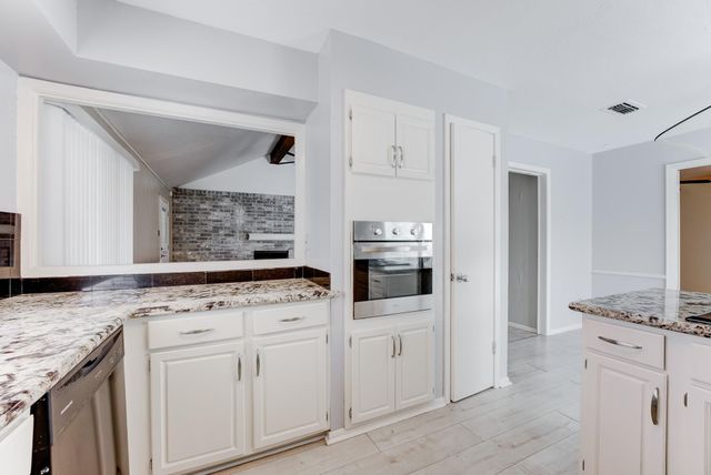 2806 Quail Valley East Drive, Missouri City, TX 77489