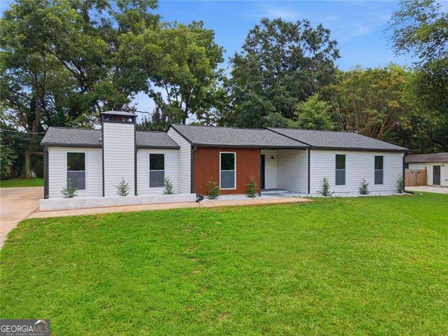 978 Hilltop Court, Lawrenceville, GA 30045