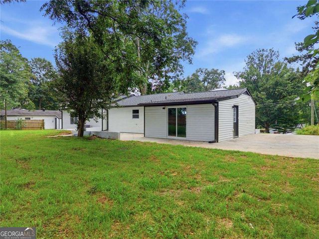 978 Hilltop Court, Lawrenceville, GA 30045