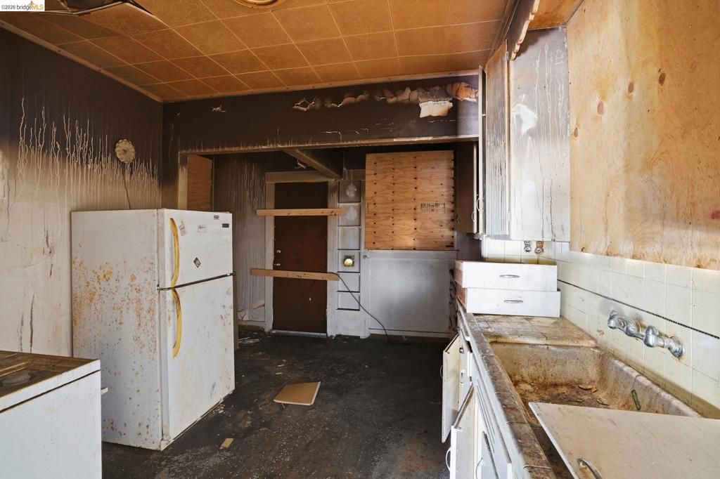 Image 13 of property listing at 1610 52nd Ave, Oakland, CA 94601