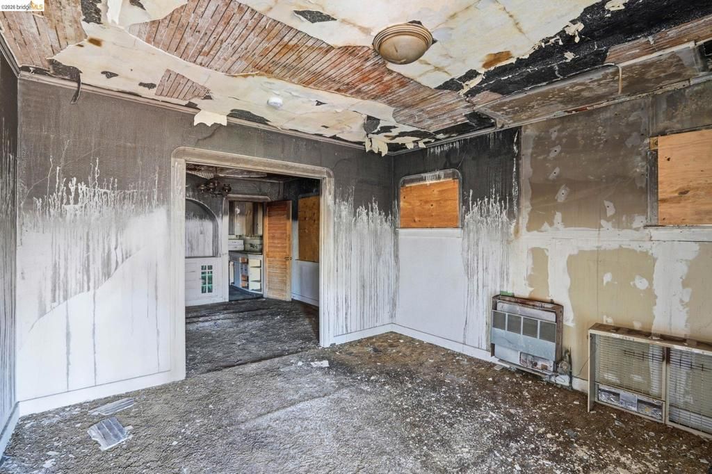 Image 8 of property listing at 1610 52nd Ave, Oakland, CA 94601