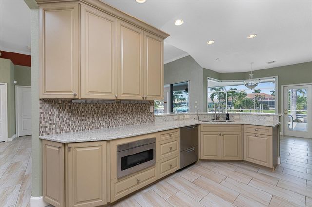 1030 VIA FORMIA, Punta Gorda, FL 33950