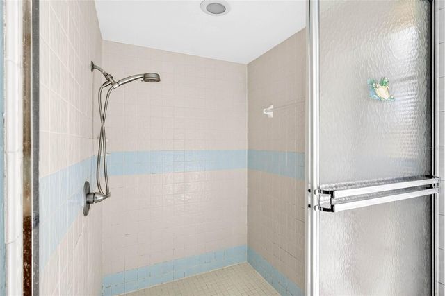 6418 JACQUELINE ARBOR DRIVE, Temple Terrace, FL 33617