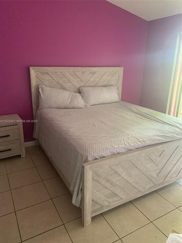 300 Nottingham Circle J, Greenacres, FL 33463