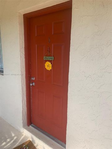 300 Nottingham Circle J, Greenacres, FL 33463