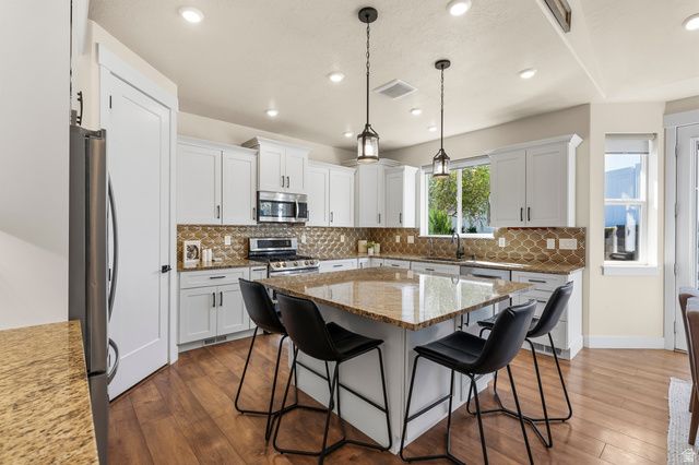 244 W COLUMBINE CIR, Saratoga Springs, UT 84045